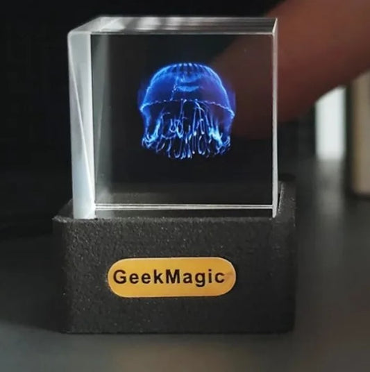 Crystal Cube Display — Bring Your Memories to Life in 3D Light